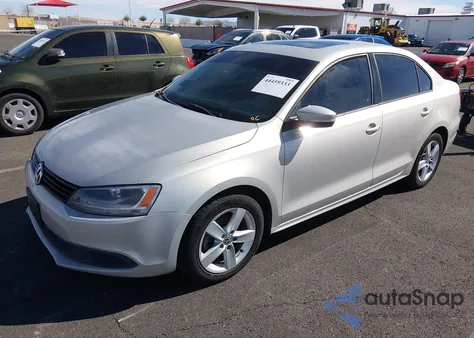 2012 Volkswagen Jetta 2.0L Tdi z USA, uszkodzony, nr VIN 3VWLL7AJXCM316850